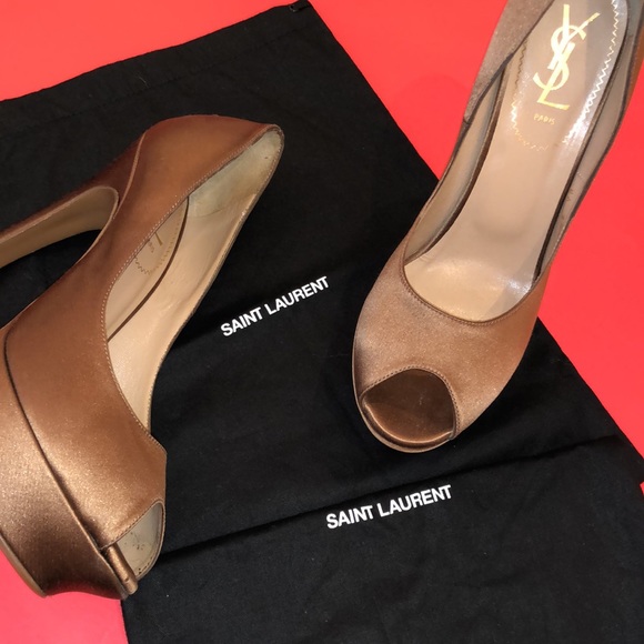 Yves Saint Laurent Satin Pep Toe Pumps - Picture 6 of 6